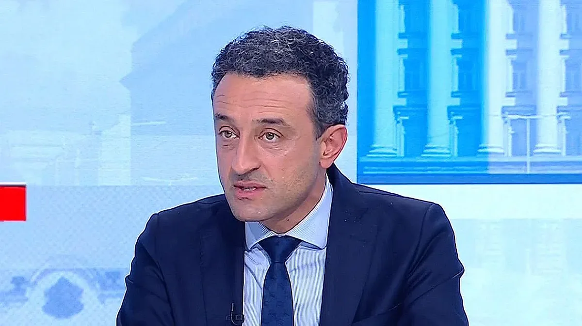 Лорер с ключови думи за двойното гражданство на депутати