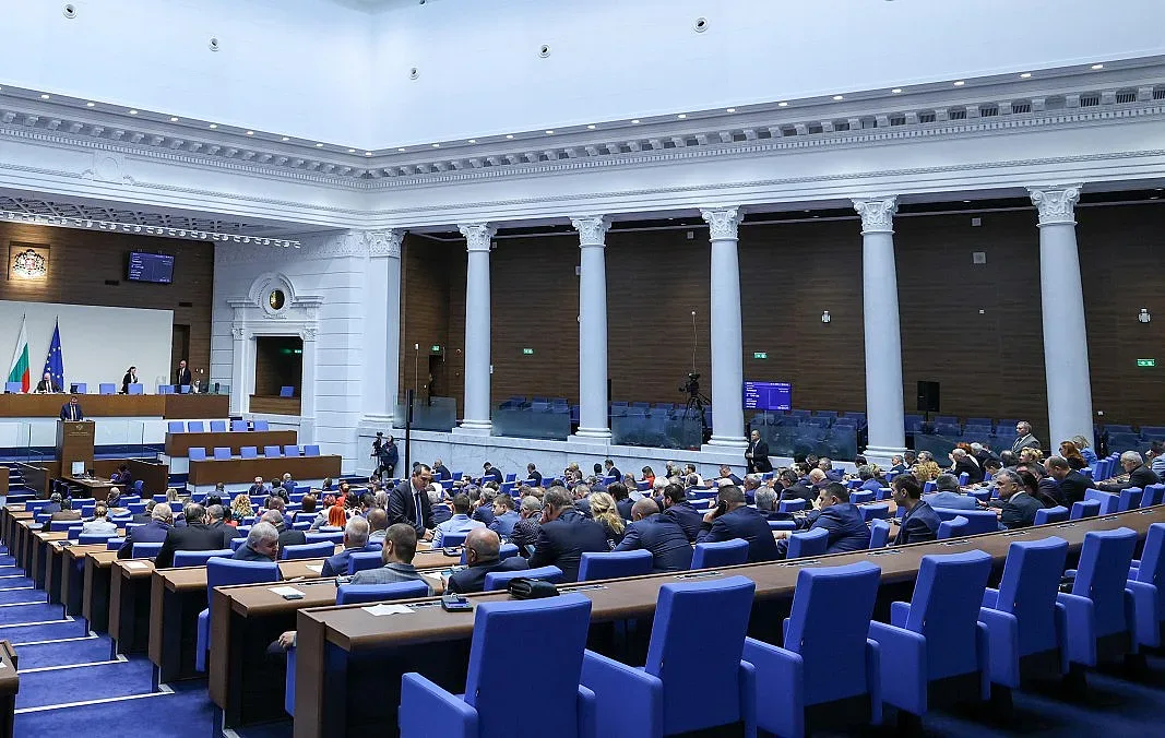 Парламентът отряза мандата на главния прокурор