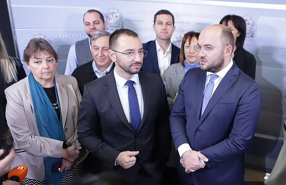 Пълна бъркотия в СОС, ГЕРБ удрят контра на Грети Стефанова