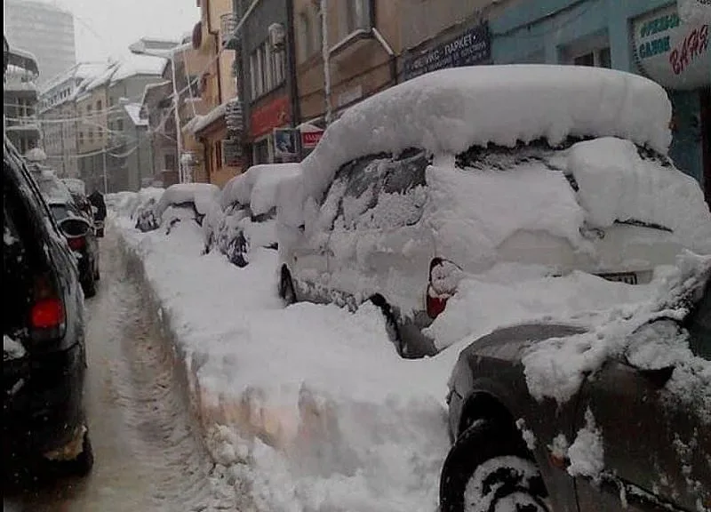 Снегът настъпва! Къде се взимат спешни мерки