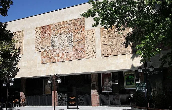 Регионален исторически музей – Пазарджик поиска своята зала за изложби, която в момента е пицария