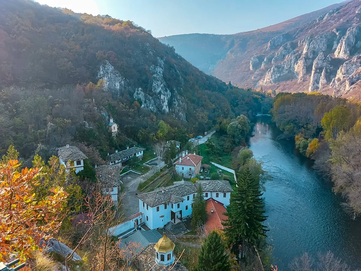 Предпочитаната дестинация от Алеко Константинов и Иван Вазов