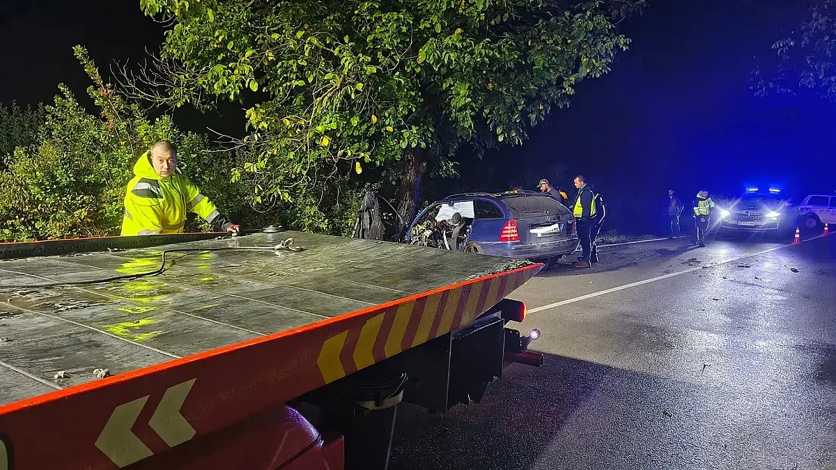 Катастрофа завърши фатално! Млад мъж остана завинаги на пътя