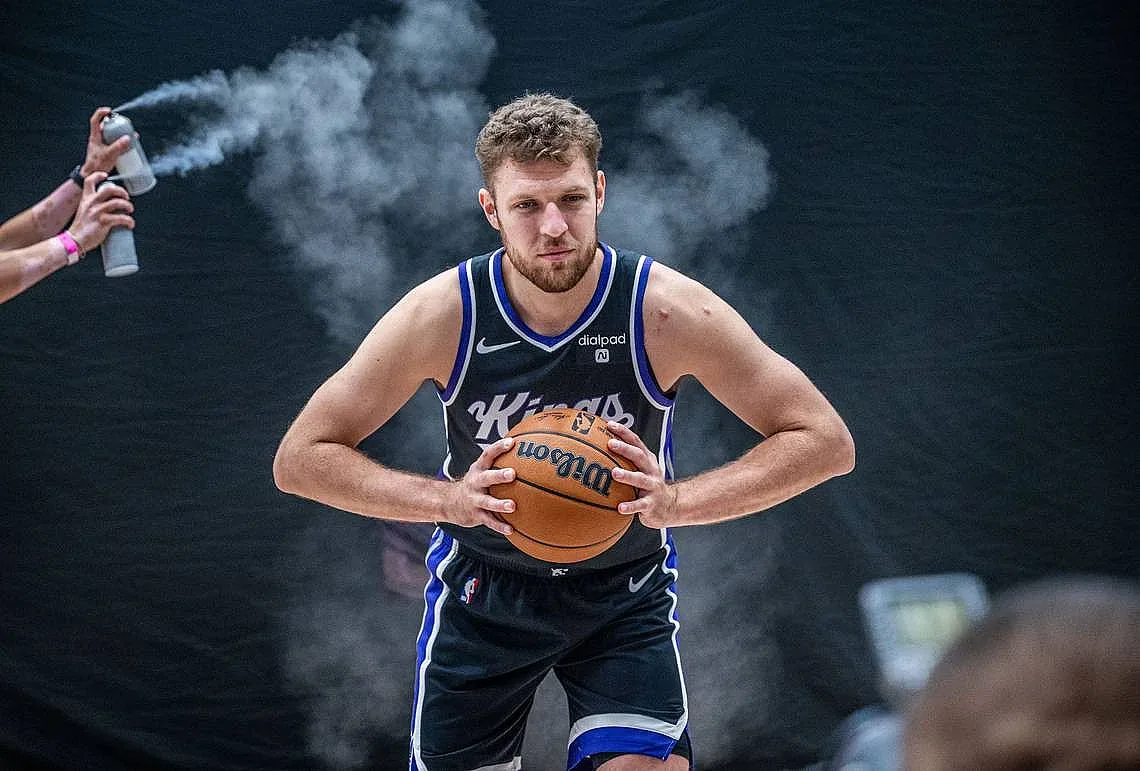 Голямо разочарование за Везенков, отборът му Сакраменто се срина