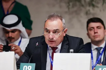 Министър Кръстев на ключова среща