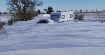 Синоптиците в шах! Задава ли се нов снежен ад