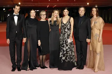 Холивудска икона шокира с новина! Медиите потресени