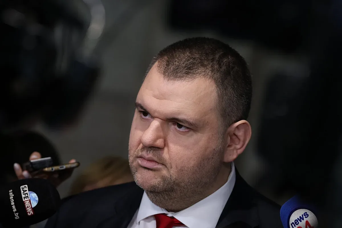 Пеевски за "Пирогов": Цирк! Дребното отмъщение трябва да свърши веднага!