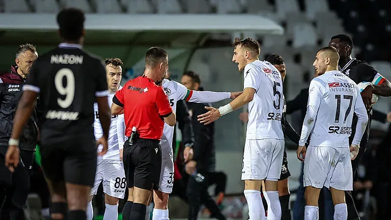 Драма! Славия отне златни точки и на ЦСКА