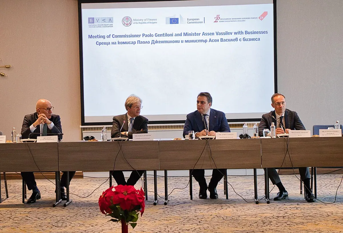 Асен Василев с призив към бизнеса