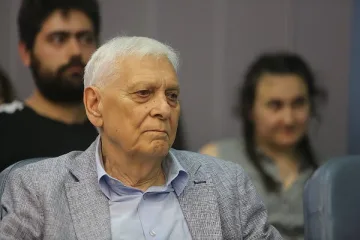 Тъжно. Отиде си голям български философ