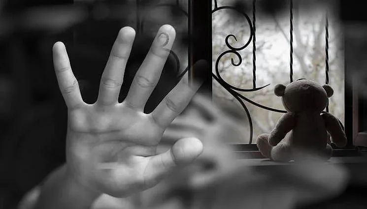 Жена зверства с 10-годишно момиче