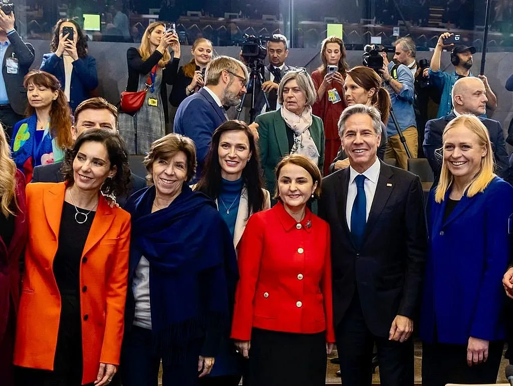 Мария Габриел с ключови послания в НАТО