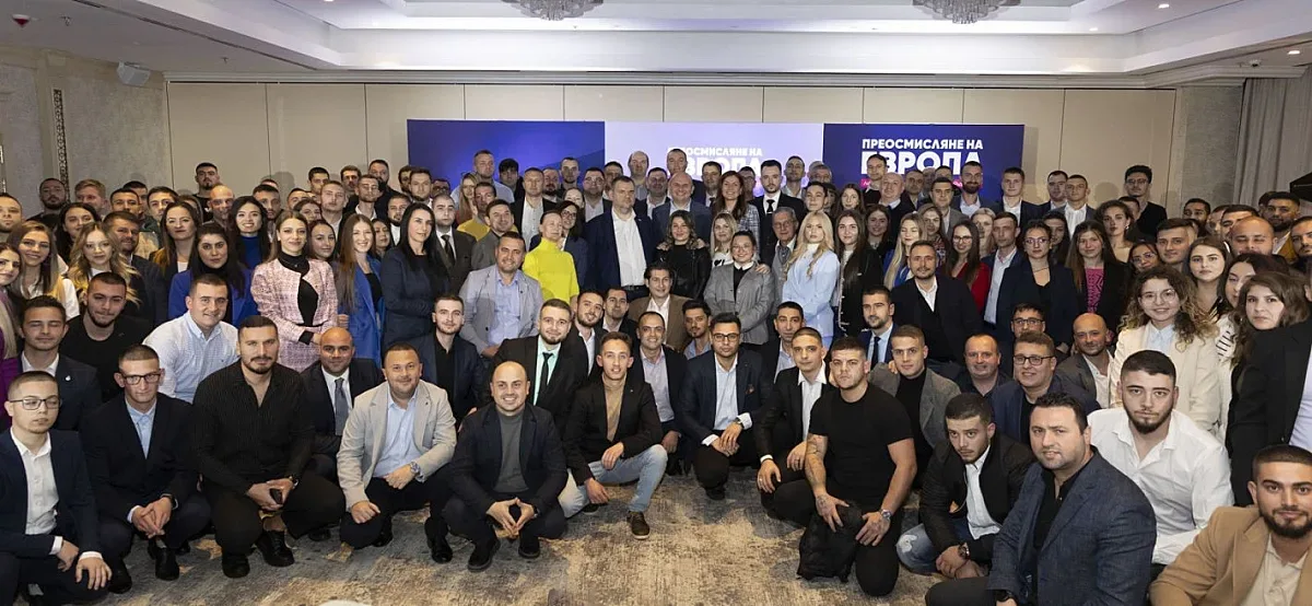 Пеевски към младите: Държавата има нужда от вас!