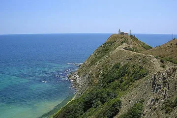 Мястото, на което се срещат морето и планината