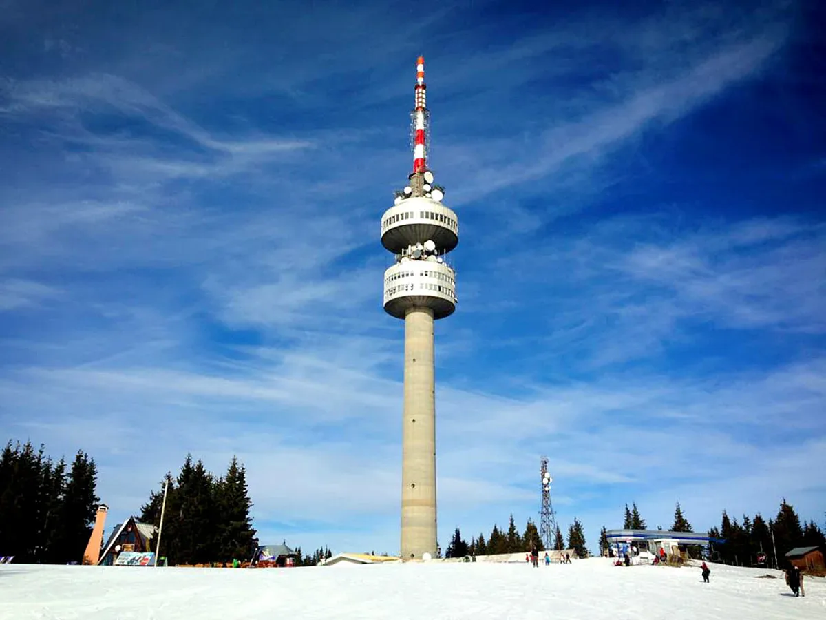 Кула у нас, от която може да зърнете Егейско море
