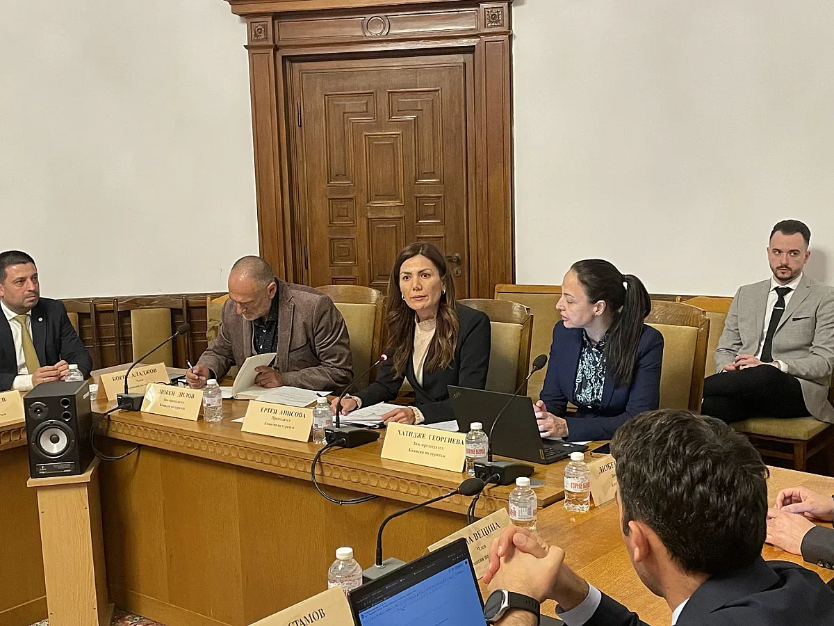 Старт на зимния сезон. Кога отварят пистите?