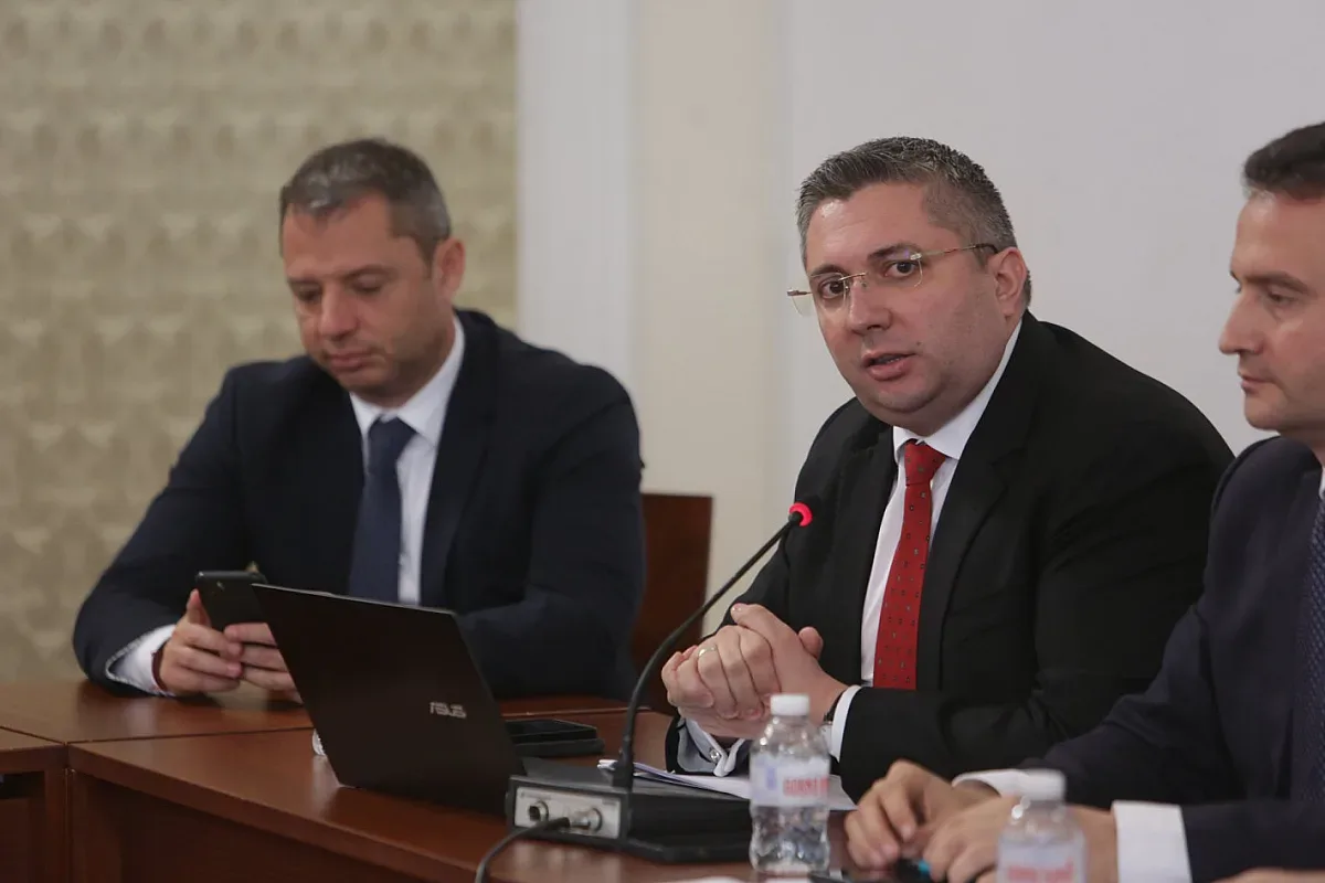 Бивш министър от ГЕРБ осъди за клевета Антон Кутев