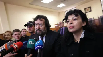 Баневи атакуват в съда. Тежки дни за Гешев