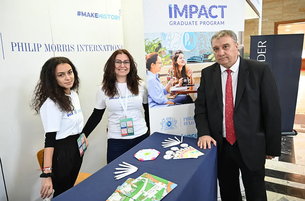 110 компании наддават за студентите от УНСС