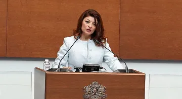 Извънредно! Парламентът подхваща погромите на протеста срещу БФС