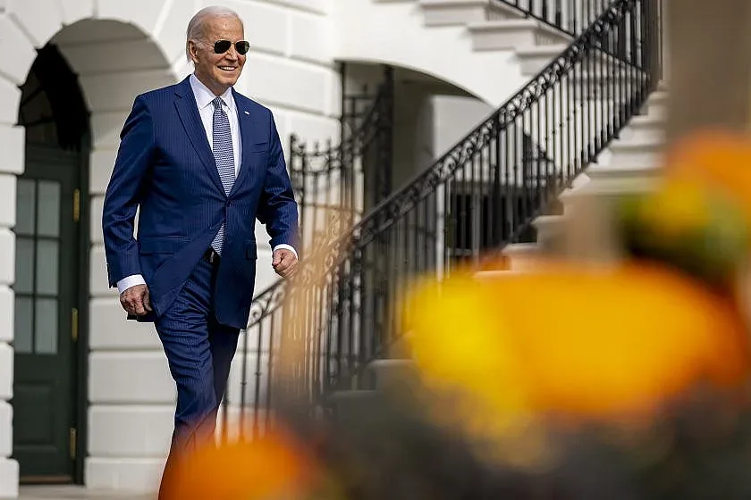 На рождения си ден! Джо Байдън с най-важния жест (СНИМКИ)