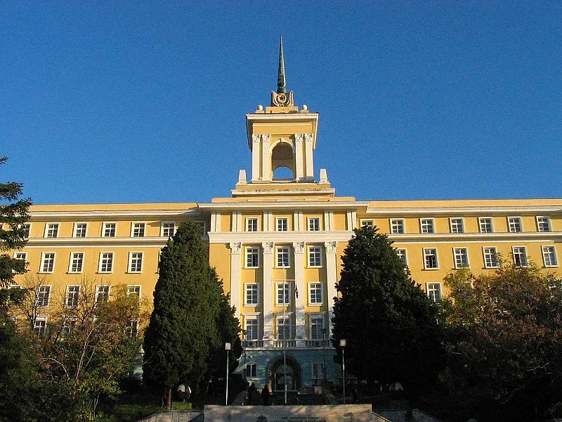 Собственикът на отвлечения кораб с българи свързан с Варна