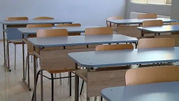 Извънредно! Учениците във Варна минават на онлайн обучение