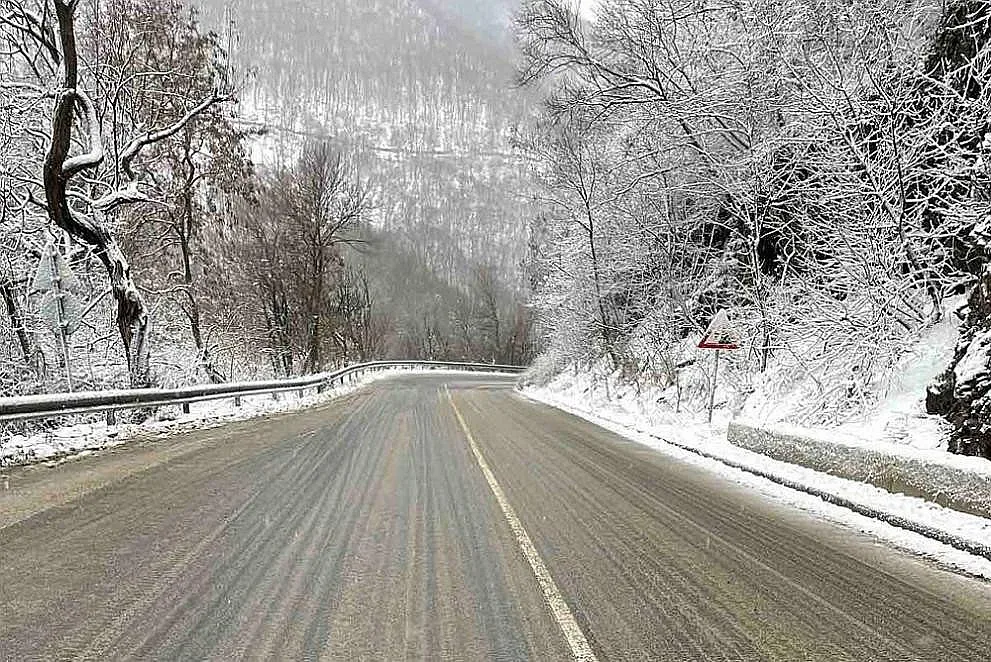 Токът спря, в Шуменско бедстват