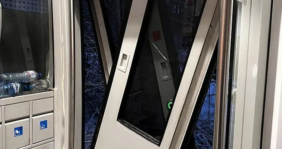 Ужас без край. Ураганът помете цял влак