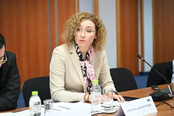 Министърка с новина за пенсионерите, ще има ли коледни добавки