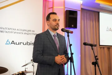 Икономическият министър прогнозира бъдещето на България