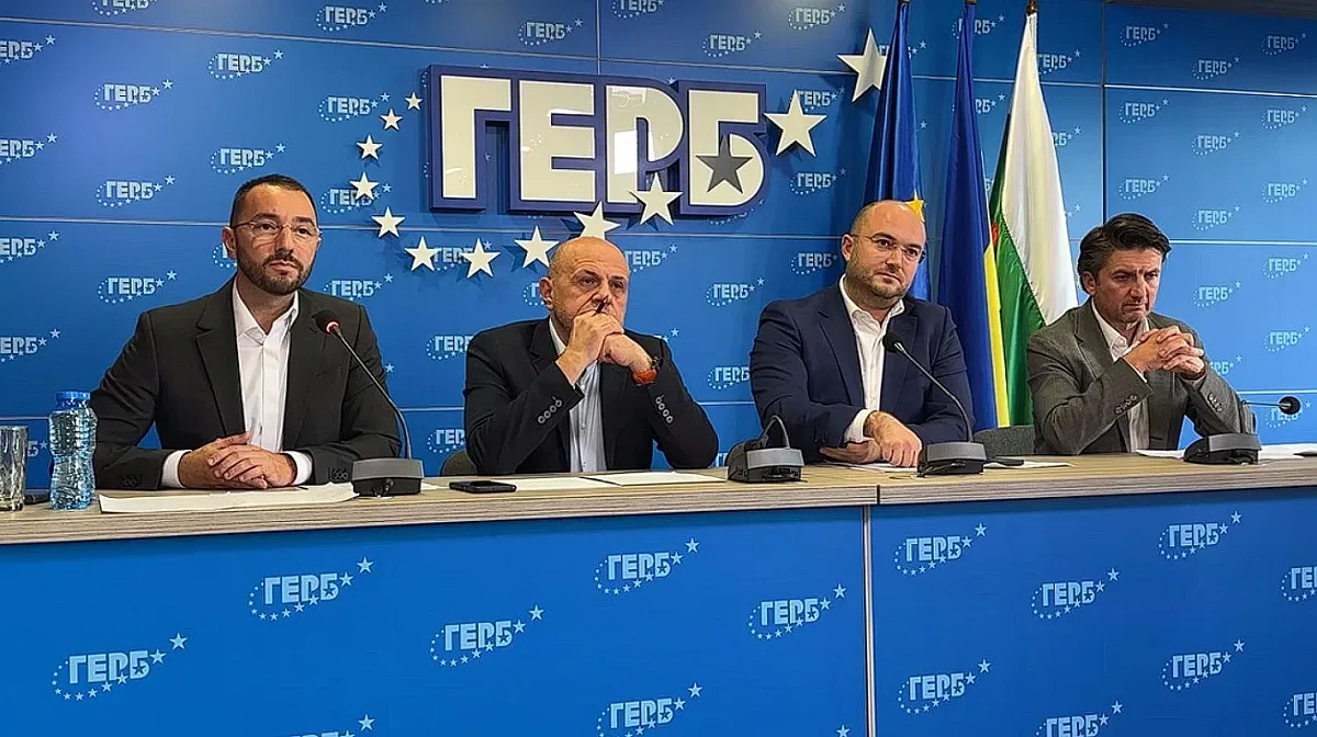 Съветници от ГЕРБ засипаха Бонев с обвинения