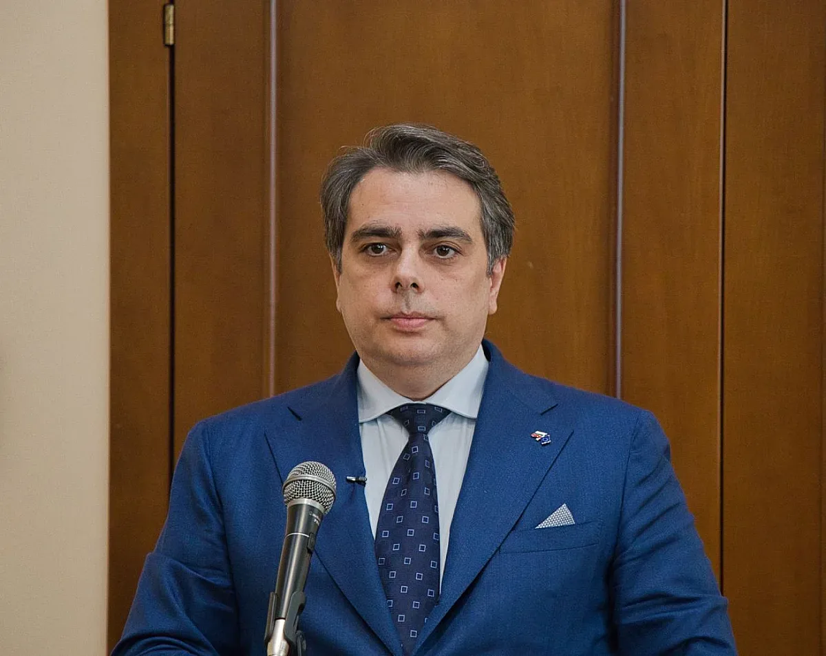 Василев призна защо не ни вземат в Шенген