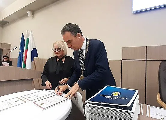 Пети мандат. Димитър Николов си постави нова летва