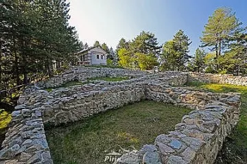 Мистерията на Безименният град