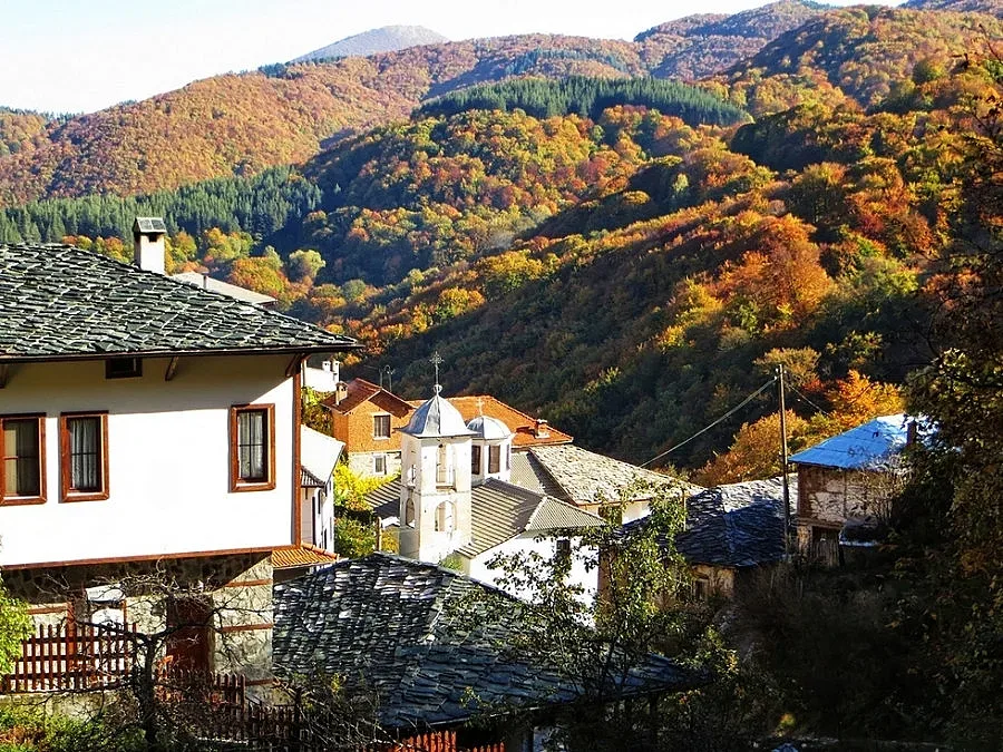 Делчево - селото, в което всяка къща е уникална