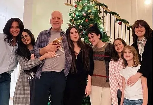 Какво става с Брус Уилис. Дъщеря му с голямо признание!