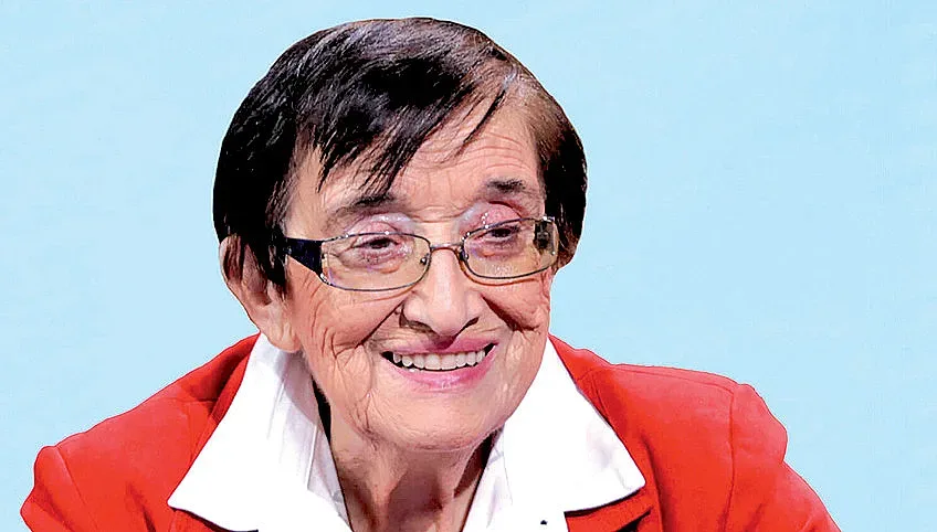 Мика Зайкова: Трябва да се помогне на младите, които са на минимална заплата