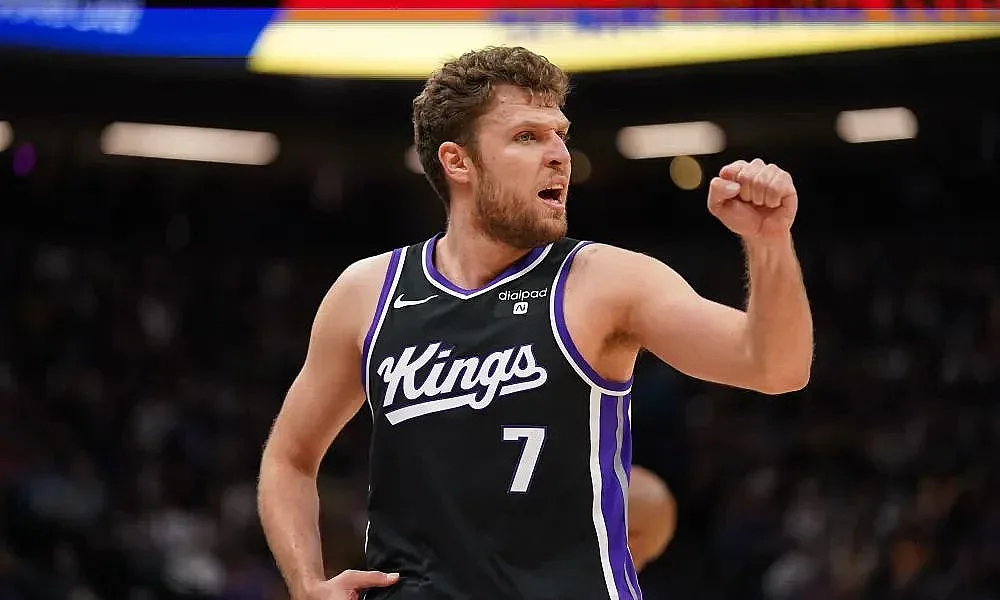 Отличен Везенков помогна за важна победа на Сакраменто