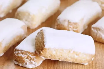 Как се приготвят вкусните масленки с яйца на баба