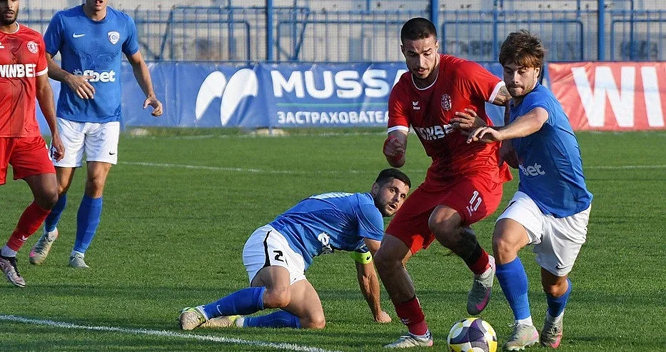 Драматичен сблъсък! Спартак Варна и Ботев Враца се видяха и не се разбраха