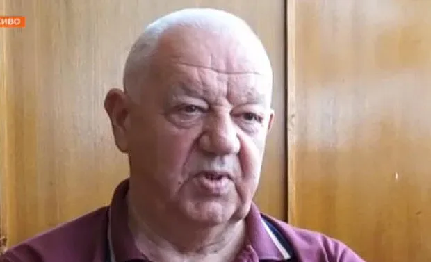 Легендарен кмет изгонен от спалнята! Жена му не гласува