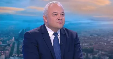 Бивш МВР министър обясни скандала с машините и ДАНС
