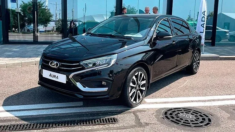 Руска автомобилна компания срази конкуренцията. Изкарва три нови модела