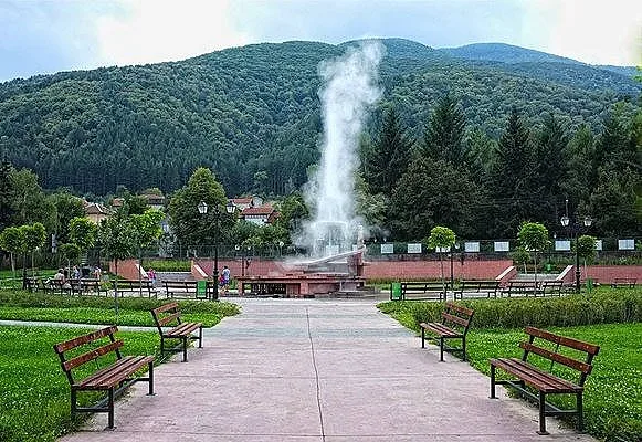 Градче у нас пази единствения гайзер-фонтан в Европа