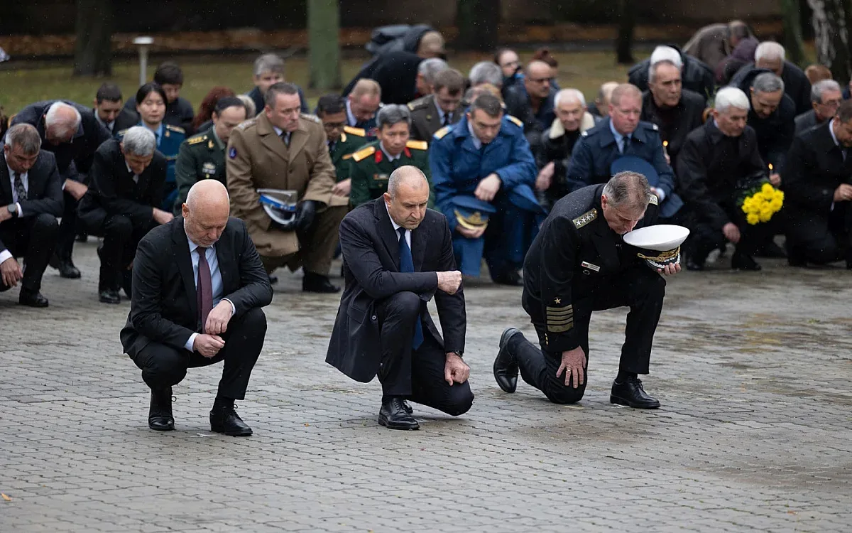 На Задушница почетоха паметта на загинали военнослужещи