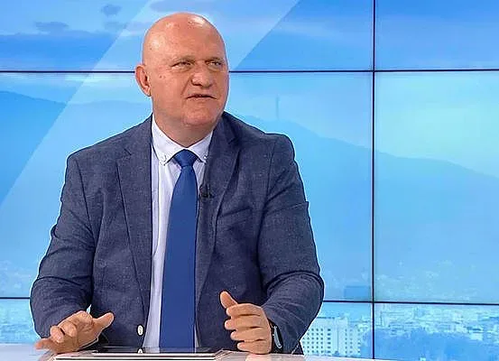 Министър Цоков: Електрониката и мехатрониката са подходящи за дуално обучение на студенти