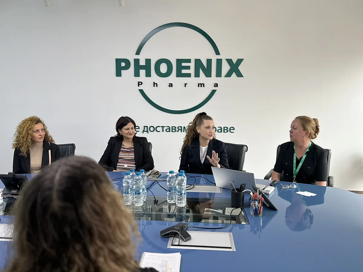 Зам.-министър Минчева връчи сертификат за инвестиция за разработване на софтуер и разкриване на 80 нови работни места