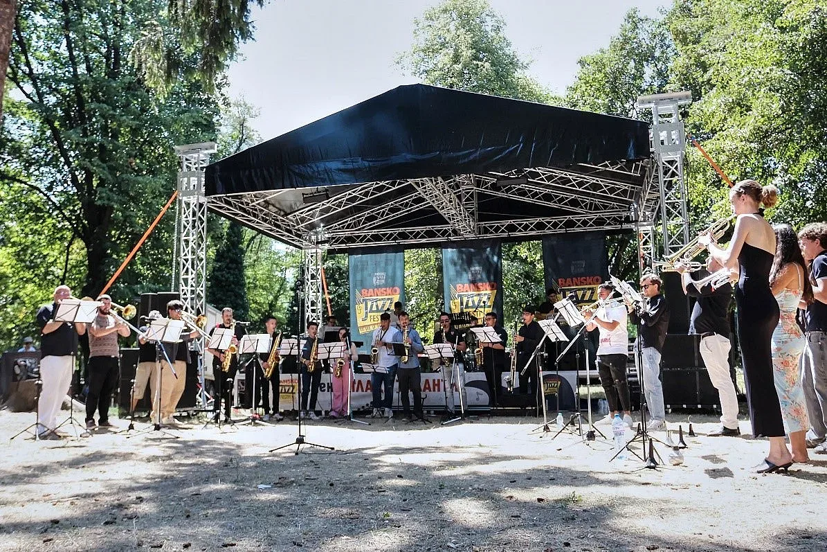 Брас задругата повежда ново поколение в джаза: стартира "Банско джаз академия 2025"